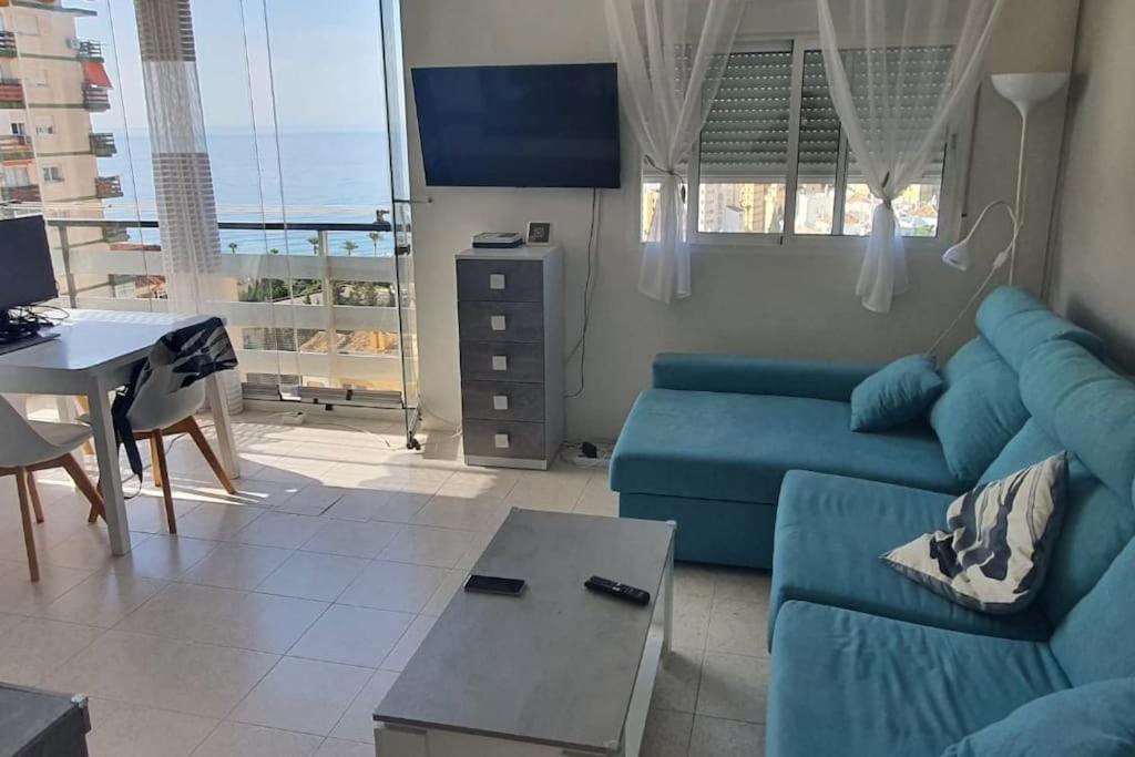 Apartamento Con Terraza A Pie De Playa ベナルマデナ エクステリア 写真