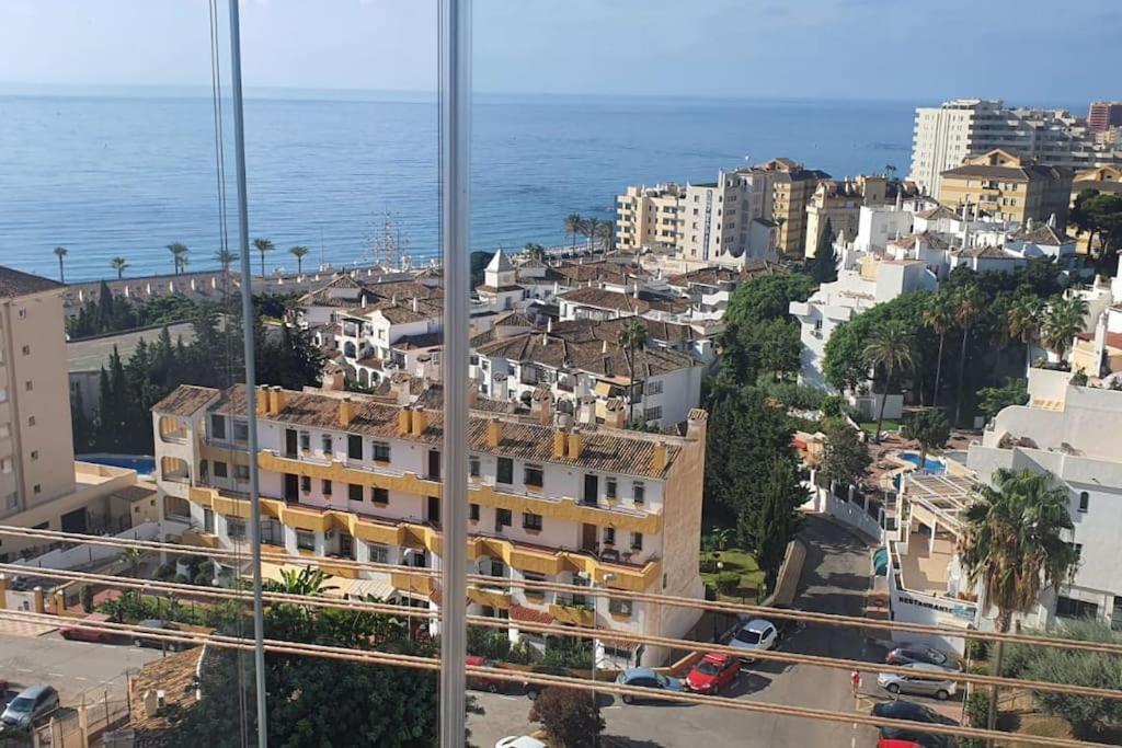 Apartamento Con Terraza A Pie De Playa ベナルマデナ エクステリア 写真